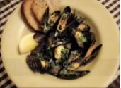 Mussels With Garlic And Wine